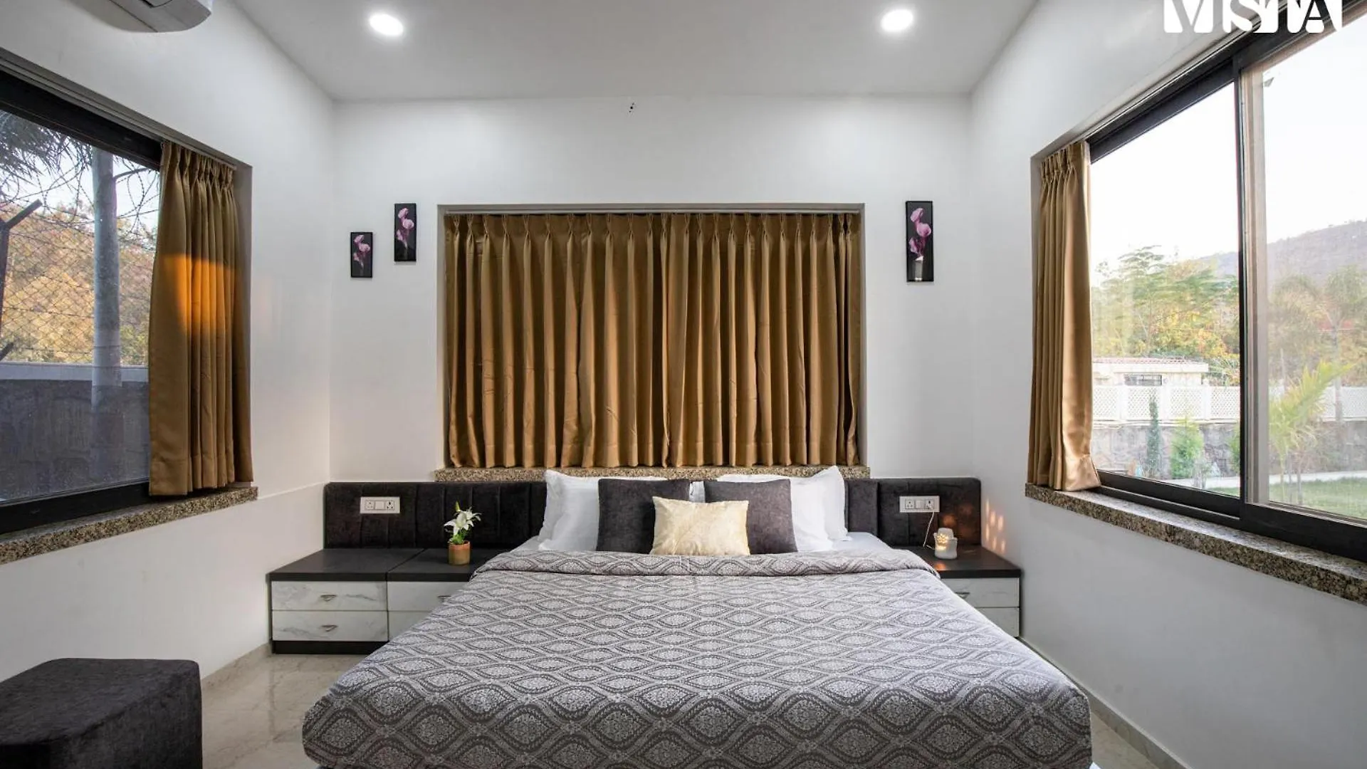 Villa Stayvista'S Bella Dream - Mountain-View With Outdoor Pool, Lawn Featuring A Gazebo & Indoor Games Udaipur India
